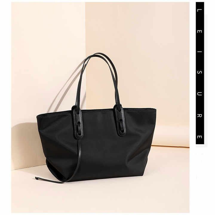 Modern Muse Tote